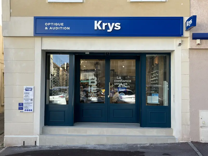 KRYS HOUDAN